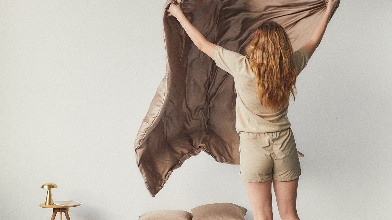 Hvor ofte skal man skifte sengetøj? - Nordic Weaving