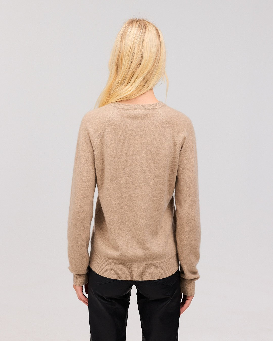 ASTRID cashmere crewneck Sand Melange - Nordic Weaving