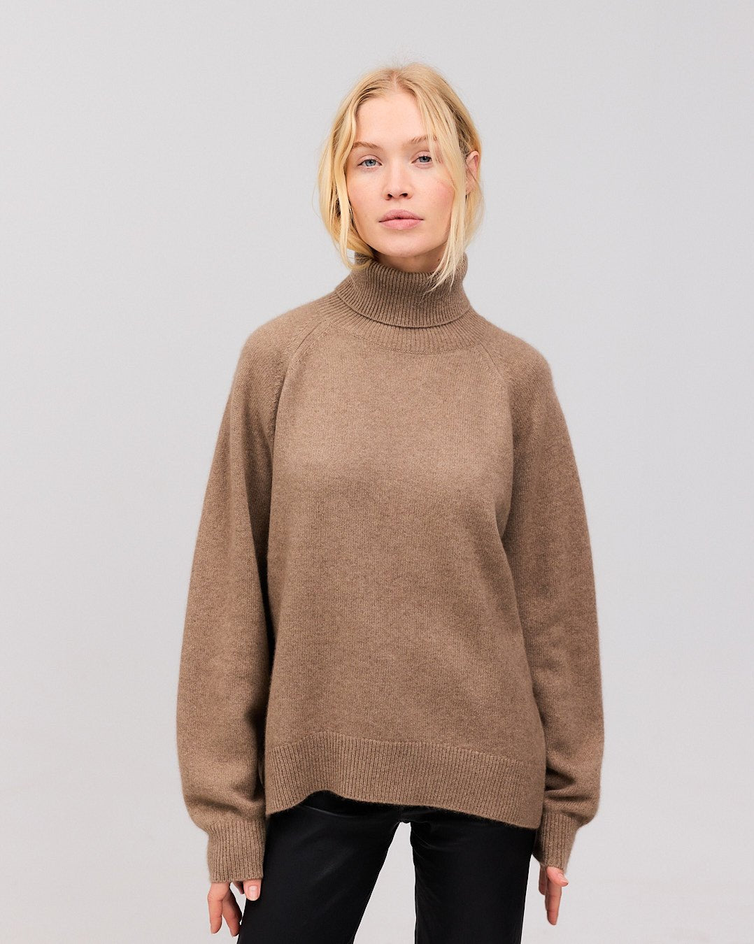 BREGDIS cashmere bluse brun - Nordic Weaving