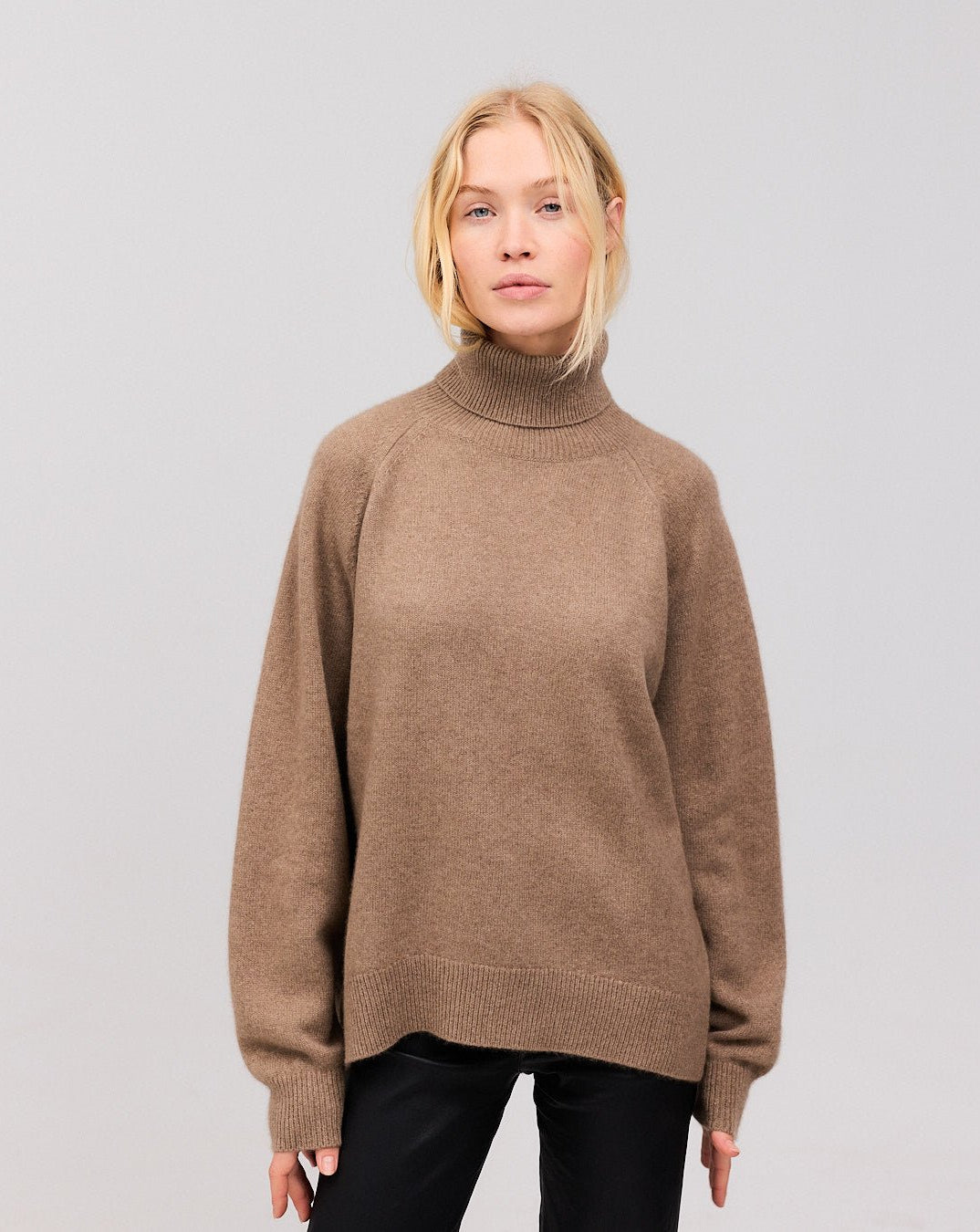 BREGDIS cashmere bluse brun - Nordic Weaving