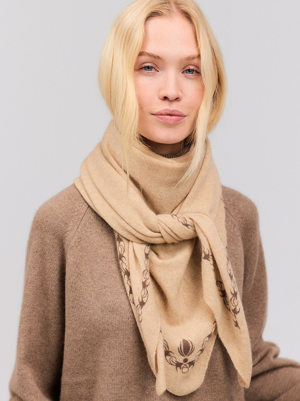 Cashmere halstørklæde classic beige - Nordic Weaving