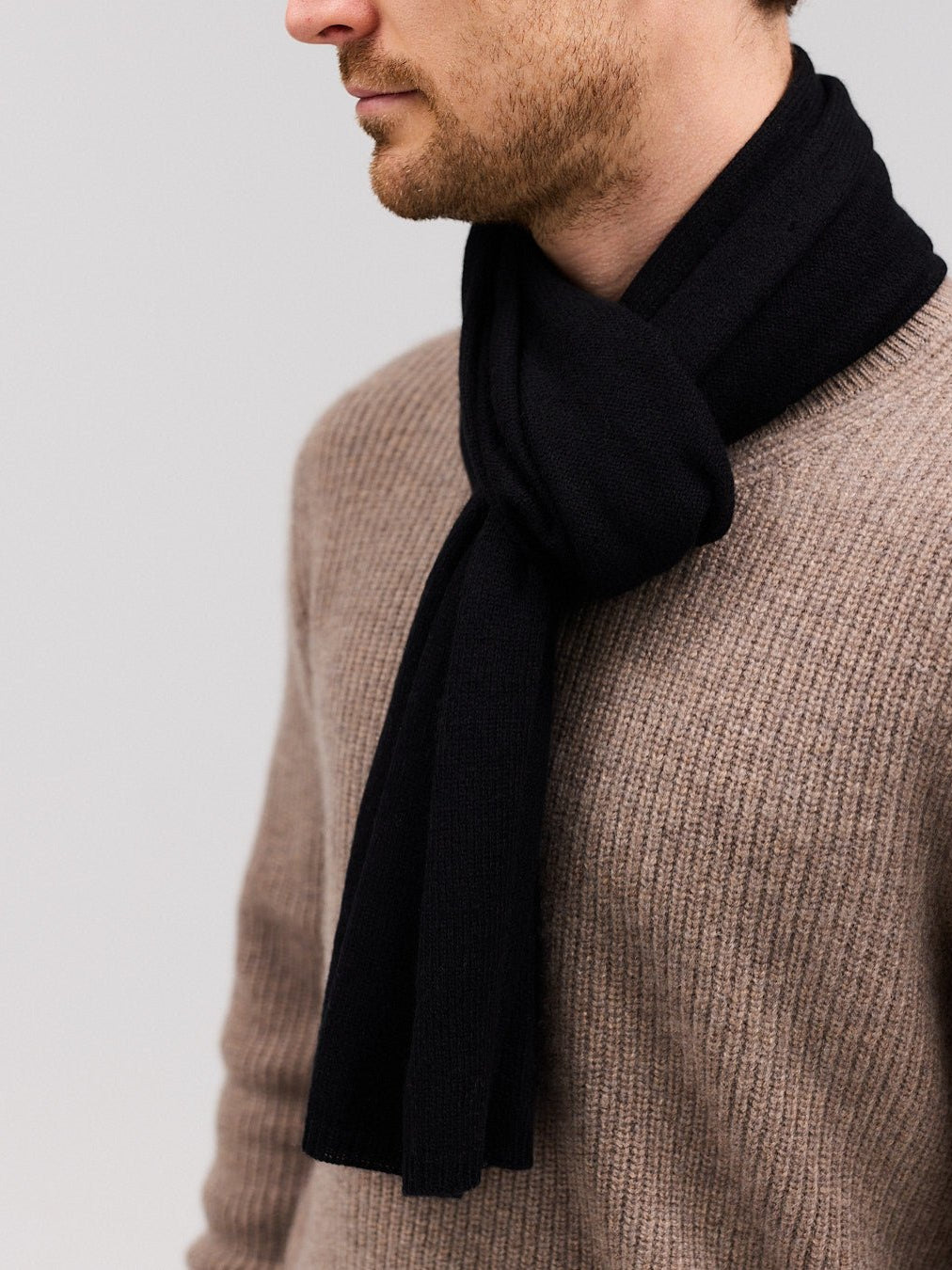 EBBE cashmere halstørklæde sort - Nordic Weaving