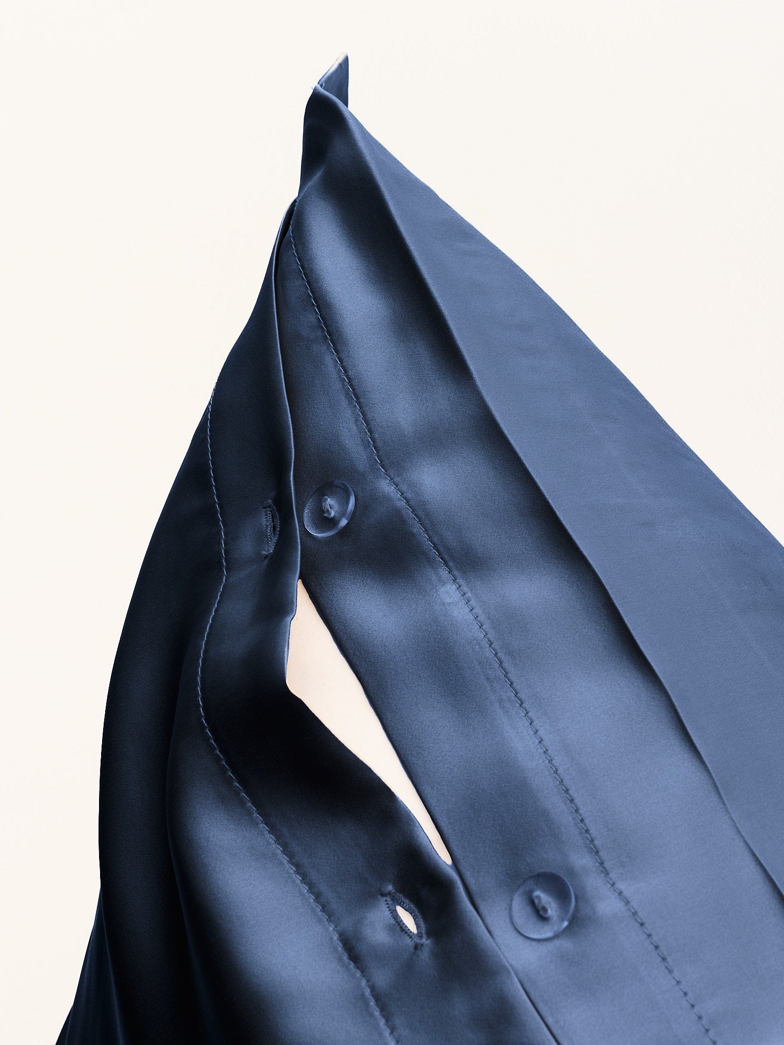 Enkelt silkesengetøj mørk blå - Nordic Weaving