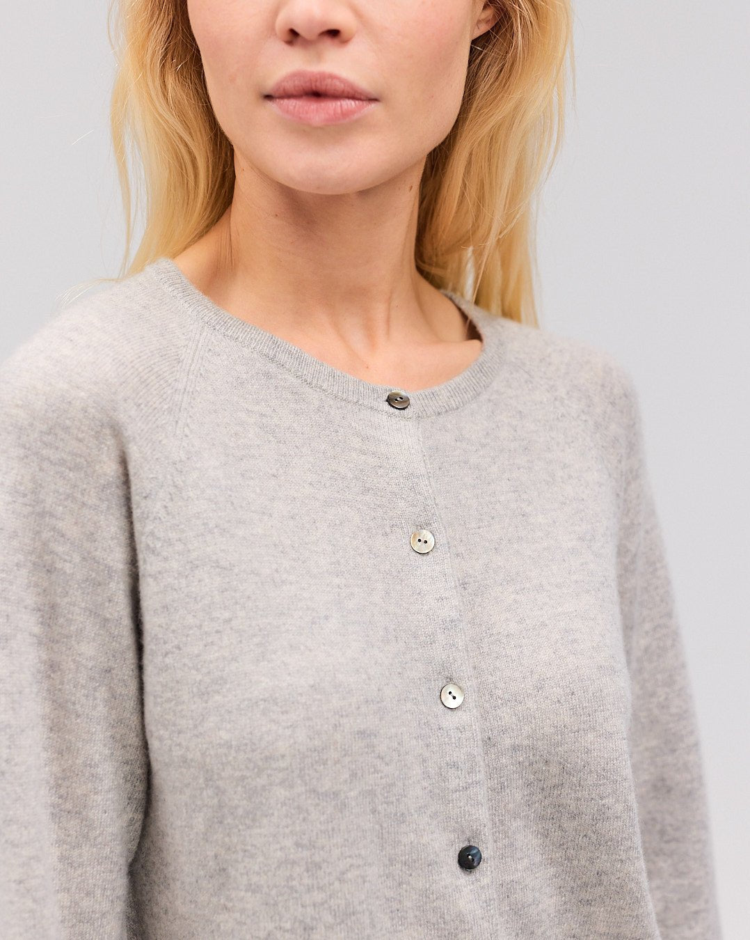 GISLA cashmere cardigan lys grå - Nordic Weaving