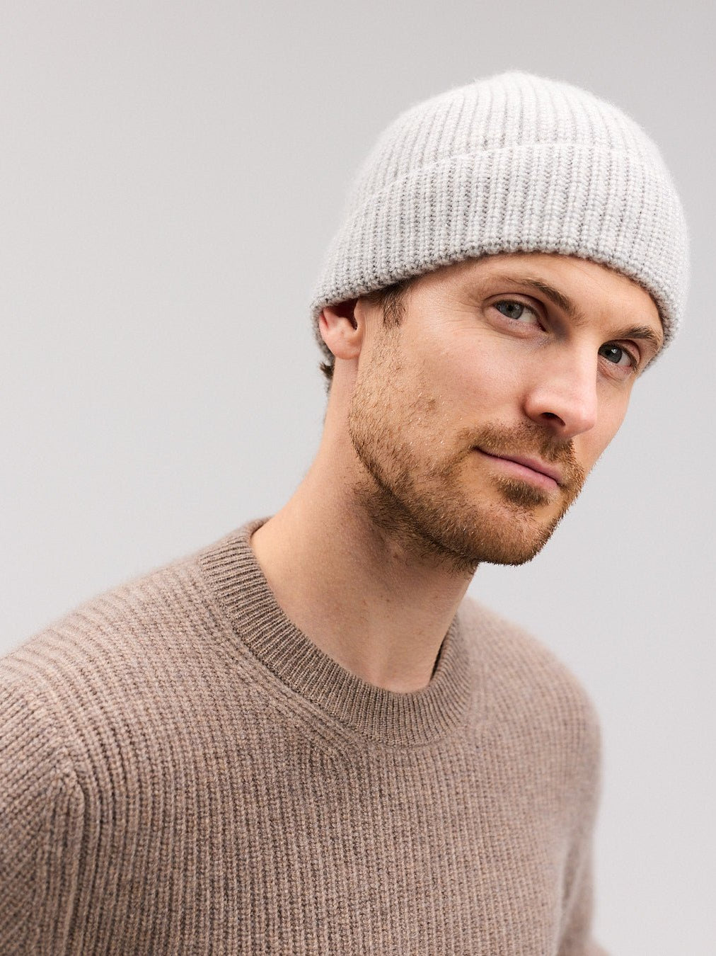 HELGI beanie cashmere hue lys grå - Nordic Weaving
