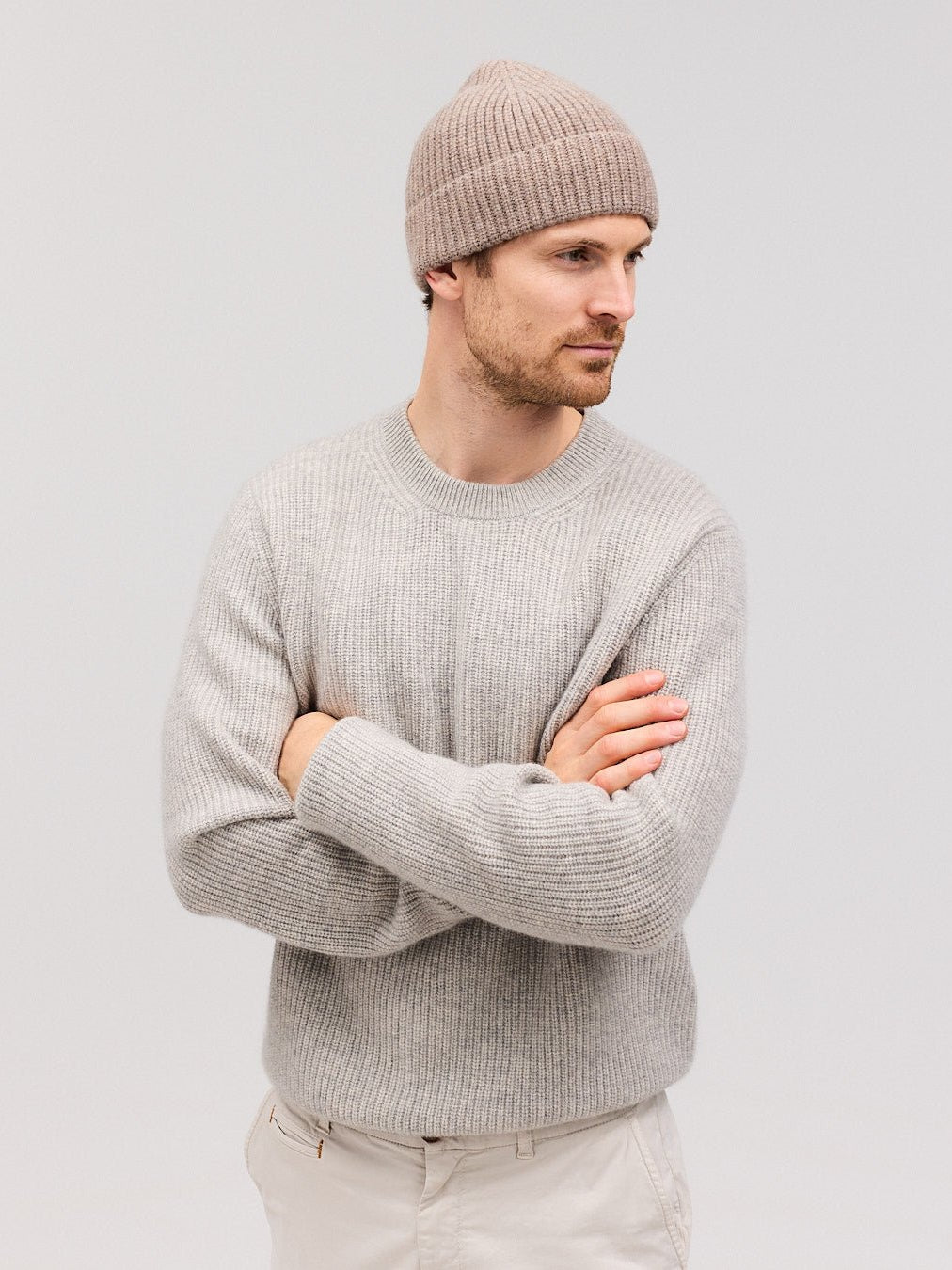 HELGI beanie cashmere hue sand melange - Nordic Weaving