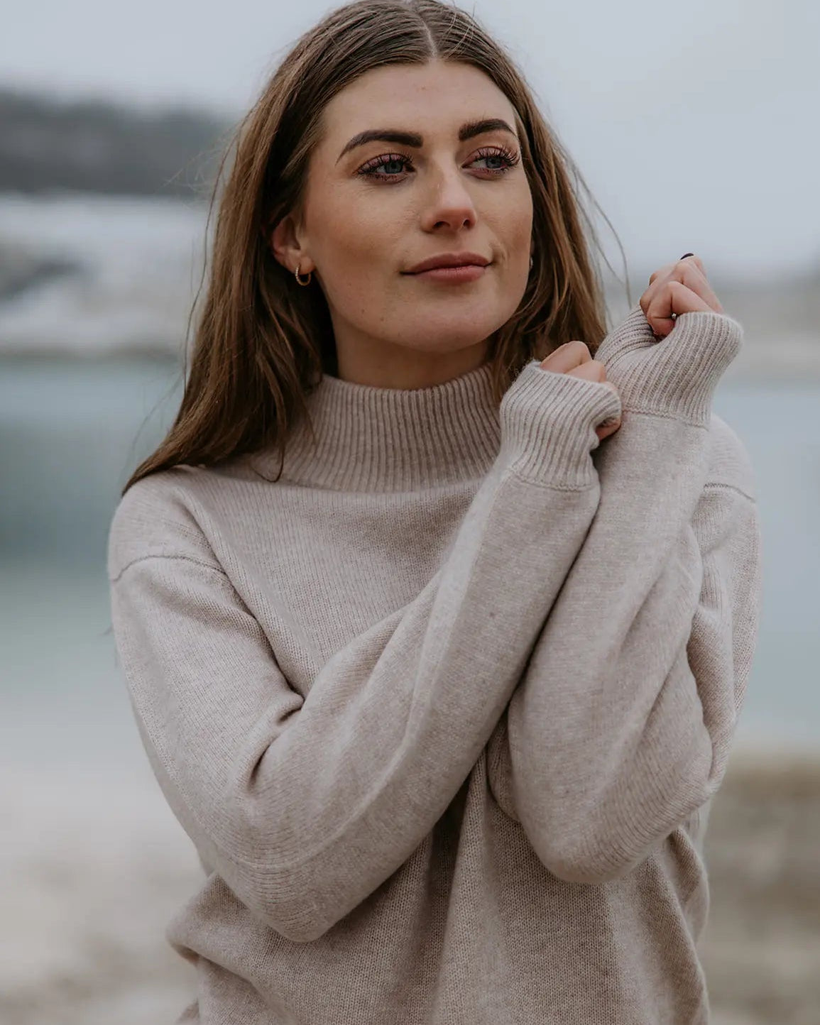 Leonora cashmere high neck Dusty Nude - Nordic Weaving