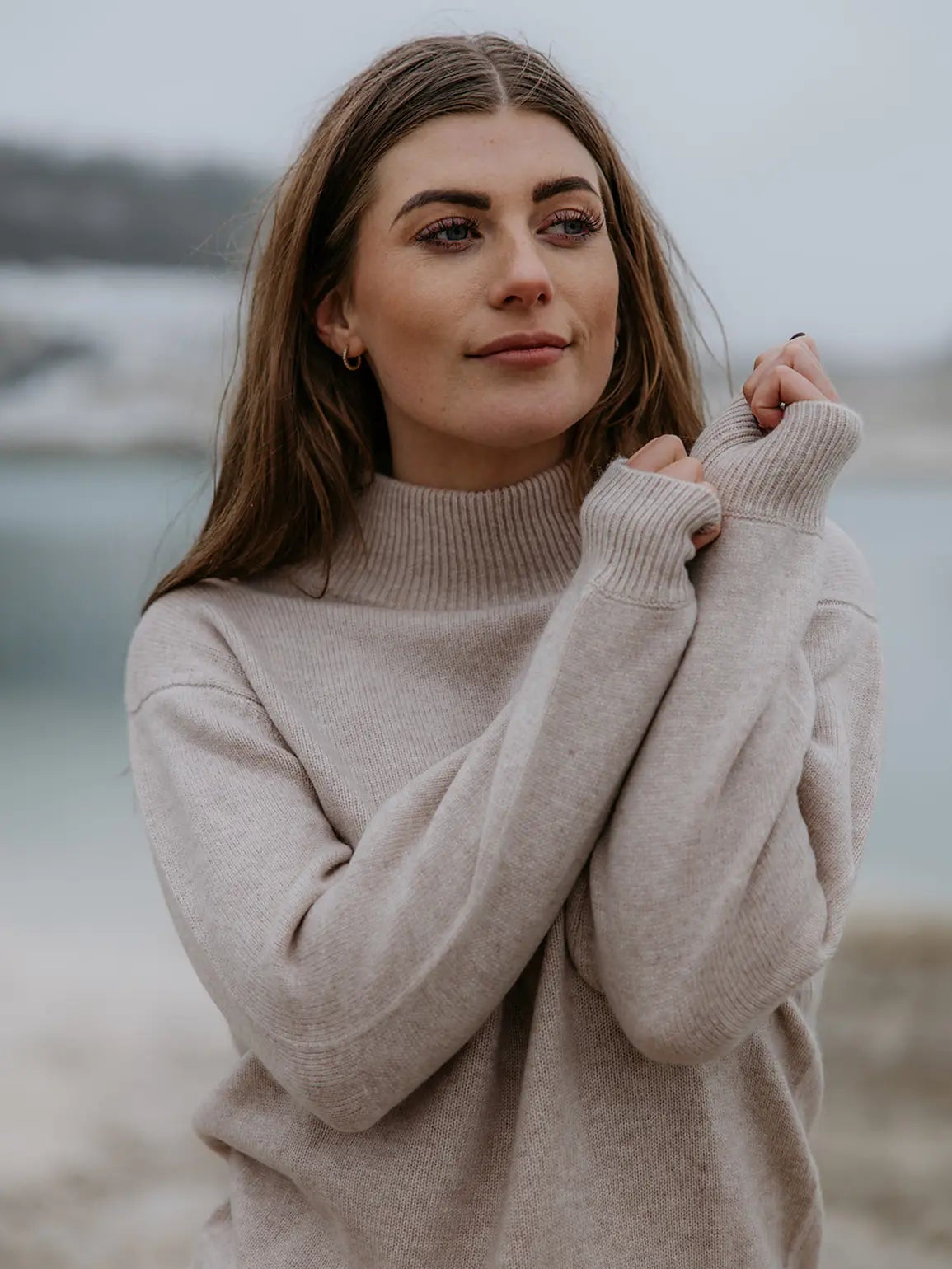 Leonora cashmere high neck Dusty Nude - Nordic Weaving