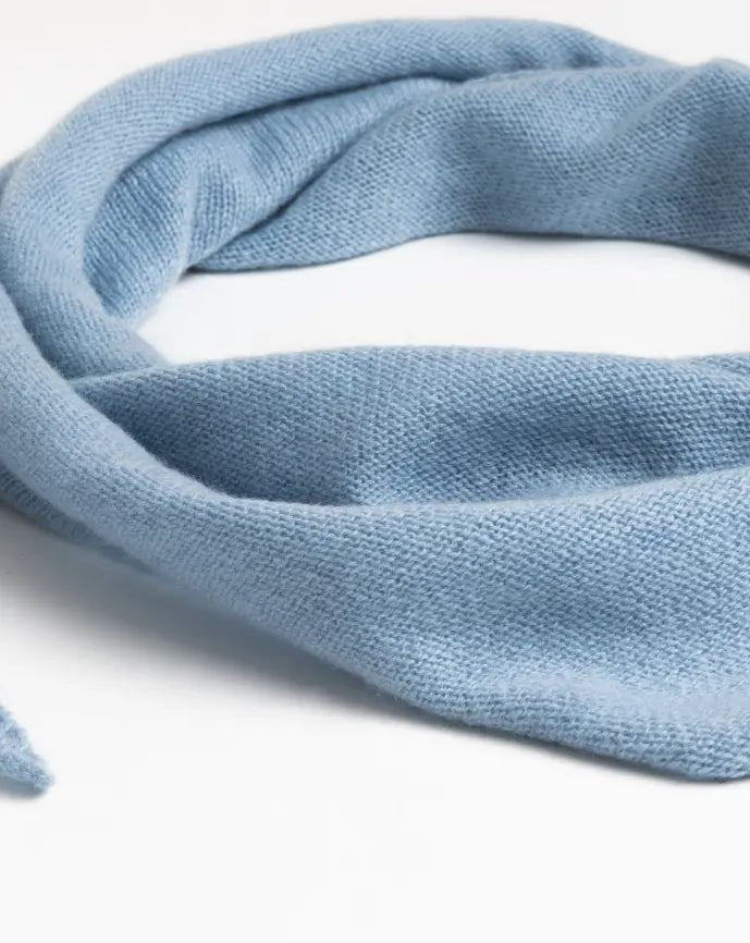 Lille trekantet tørklæde Lys blå - Nordic Weaving