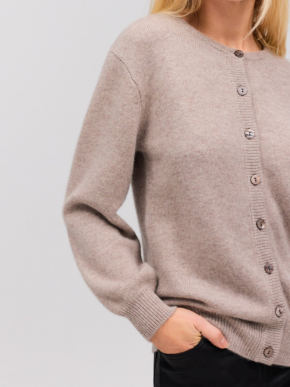 Naomi cashmere cardigan melange camel - Nordic Weaving