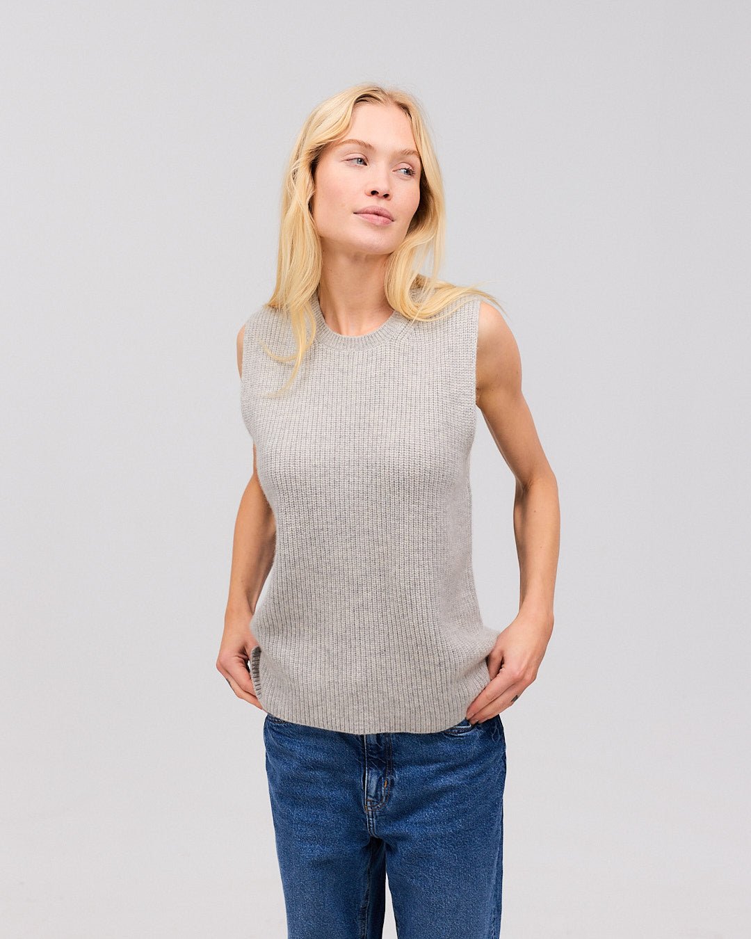 THORA cashmere vest lys grå - Nordic Weaving