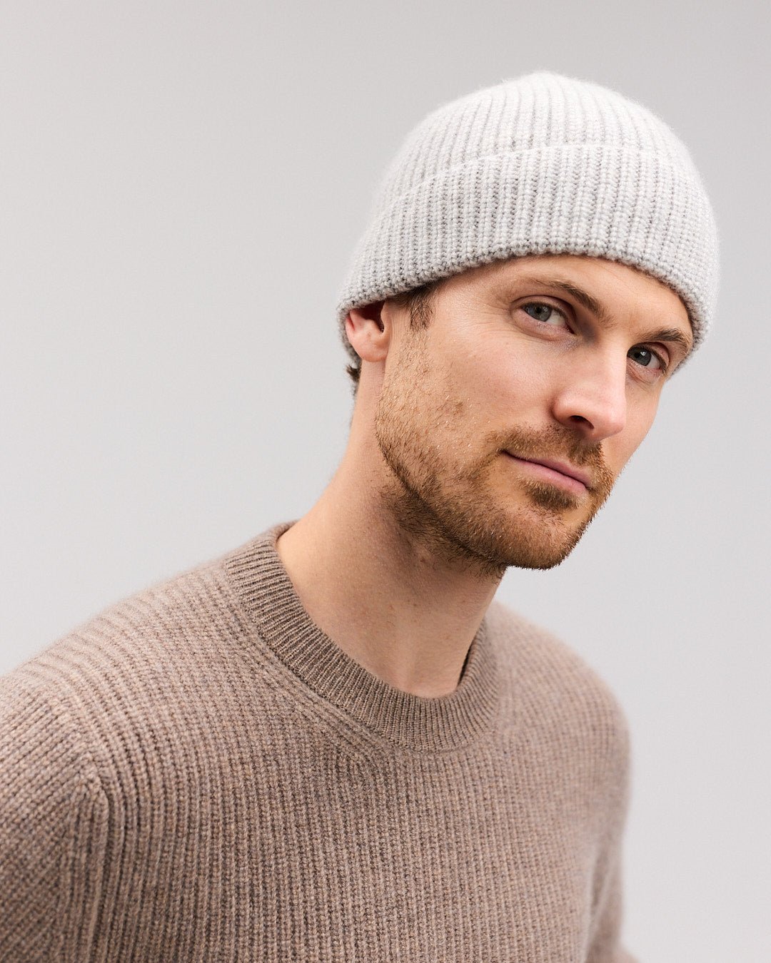 HELGI beanie cashmere hue lys grå - Nordic Weaving