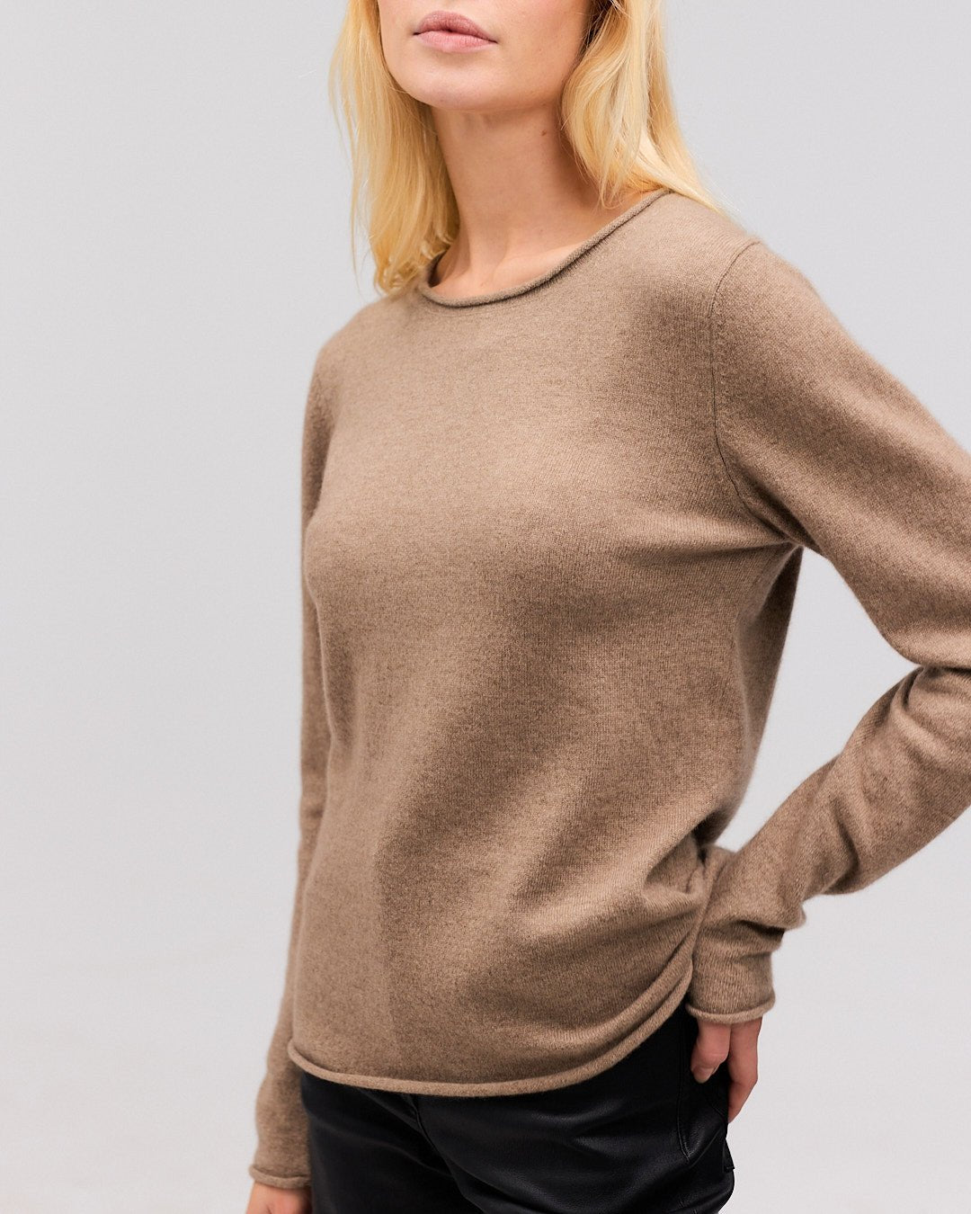 LIV cashmere bluse brun - Nordic Weaving